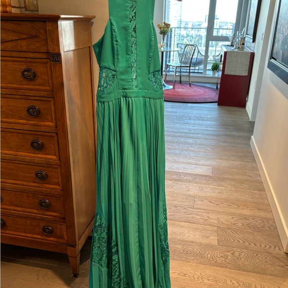 Marciano lace and chiffon evening dress - Picture 2 of 11